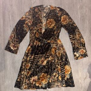 Zara dress velvet floral